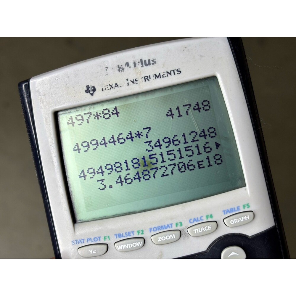 Texas Instruments TI-84 Plus Graphing Calculator Black Tested & Working SEE PICS